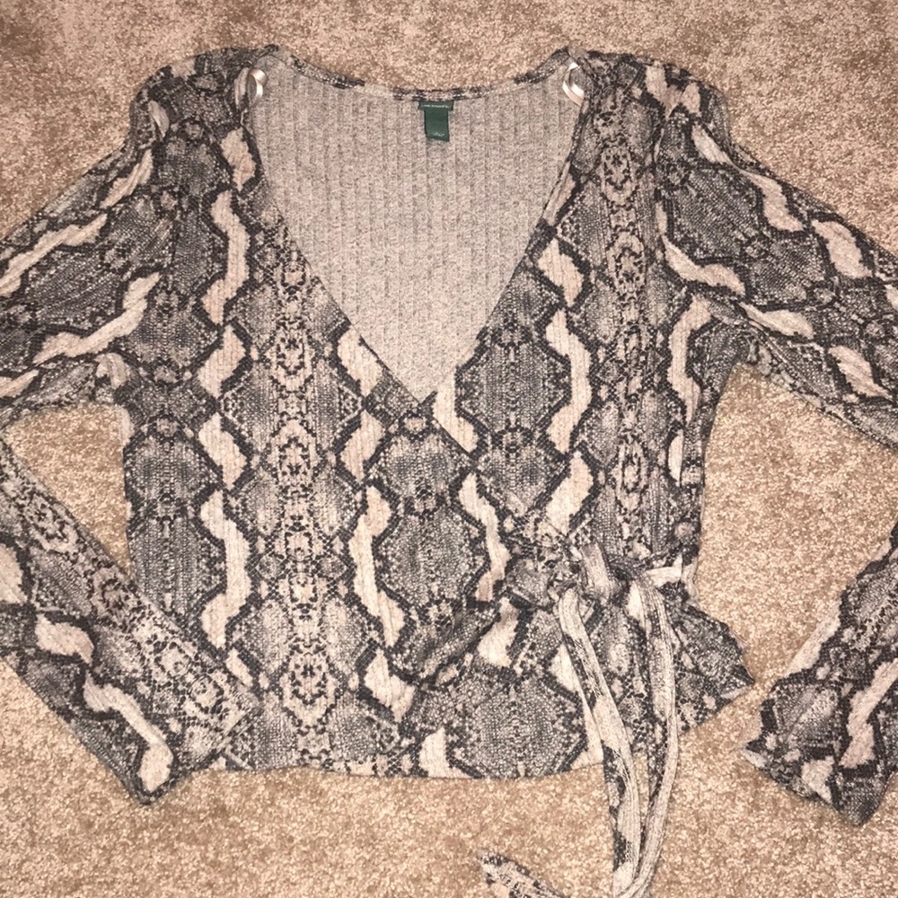 Snake Skin Wrap Long Sleeve